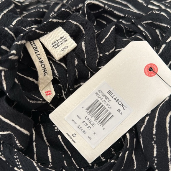 Billabong black and white stripe relax on high wrap bell sleeve dress Large nwt - Picture 9 of 9